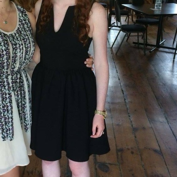 Little black dress in size medium - Picture 4 of 4